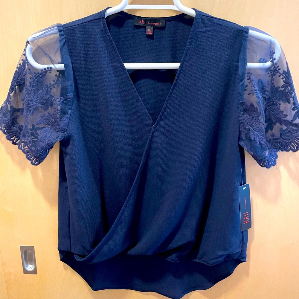 NWT Kaii women’s blouse
